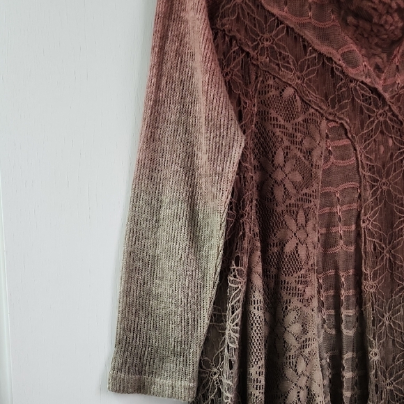 Elegant Women's Lace Blouse in Pink and Brown - Picture 4 of 8